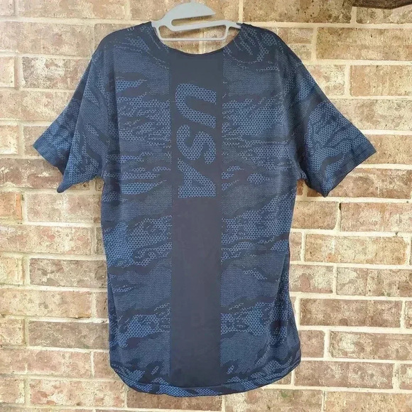 Lululemon Metal Vent Tech Short Sleeve Size Xl - Picture 2 of 3